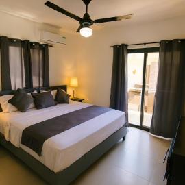 Spacious Apartment with Secure Private Parking - 5، فندق في سوسْوا