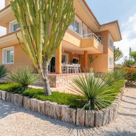 Bahía del Amerador - Wellhome Alicante, hotel in El Campello