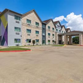 Spark by Hilton Round Rock