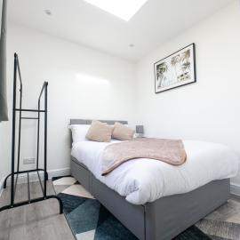 Jayjay Guest House, hotel in Basildon