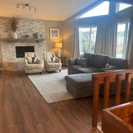 Relaxing-Retreat, Anchorage Getaway, Cozy & Newly Remodeled