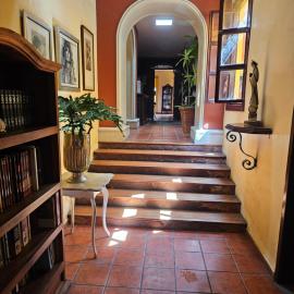 Hotel Art Gallery Casona de los Milagros, готель у місті Коліма
