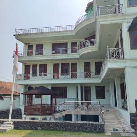 Vafa Guesthouse, hotel in Cianjur