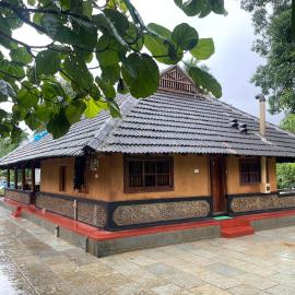 Aravanazhi tharavadu, hotel in Thirunelli