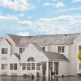 Baymont by Wyndham Henrietta - Rochester, hotel in Henrietta