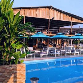 MERAKI BEACH RESORT Lodges, hotell i Lomé