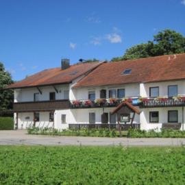 Haus am Waldrand, hotel in Bad Füssing
