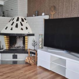 Lumi & Luonto - Private rooms in a 100 sqm 3-BR house with shared common areas, hotel in Oulu