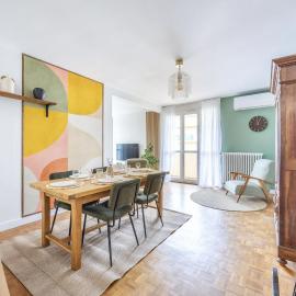 Le Cheval à Bascule - 2 chambres - Balcon، فندق في كولومييه