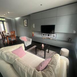 House sleeps 5 Orly Airport Paris