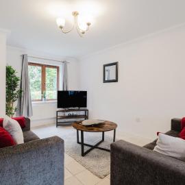 Spacious 3 Bedroom Home With 2 Bathrooms