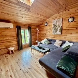 MAISON Style CHALET, hotel in Montfroc