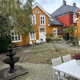 Tollgaarden Gjestegaard, hotel en Larvik