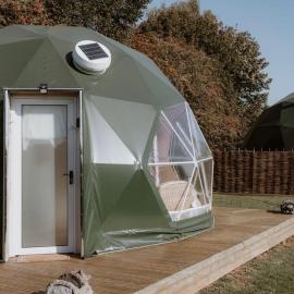 Star Gazing Dome 1 with cozy log burner, hotel in Horspath