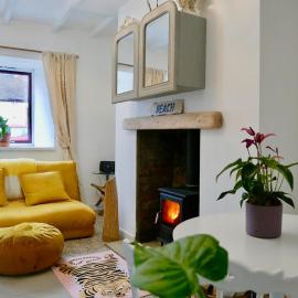 Tiny one bedroom mansion in newbiggin by the sea