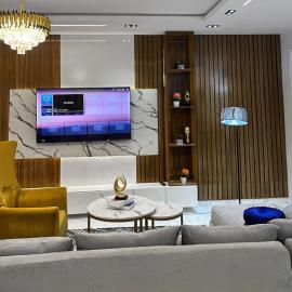Near Lakowe Golf and Lekki FTZ Minutes From Awoyaya with Constant Power, Wi-Fi, Gym by Crystal Stays, hotelli kohteessa Eleputu