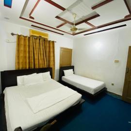 Lux Lodges Guest House, Hotel in Islamabad