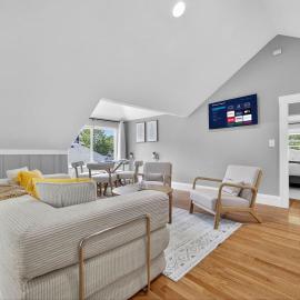 Allston 1BR for 4 | Free Parking