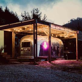 Airstream Caravan at Matakana Retreat, hotel in Matakana