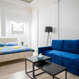 Cozy Main Square Apartment III with Breakfast option
