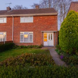 House - Sleeps 8 - Parking - Garden
