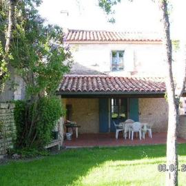 Maison de caractère avec jardin, barque et VTT dans le Marais Poitevin - FR-1-426-139