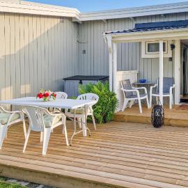 Awesome Home In Falkenberg With Wifi – hotel w mieście Falkenberg