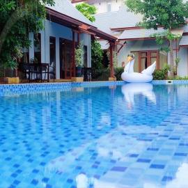 Ardea Resort Pool Villa โรงแรมในอัมพวา