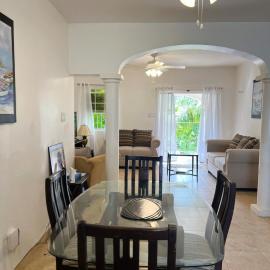 Oistins 2BR Condo with Pool & Patio, Walk to Miami Beach, hotel in Christ Church