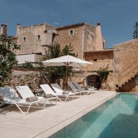 Santanyí's Hidden Gem - a Townhouse with Soul