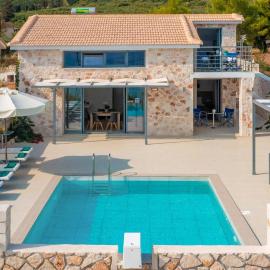 Villa Delphini by Villa Plus