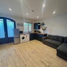 Cosy Country Cottage Near Emerald Park, hotel u gradu Dunshaughlin