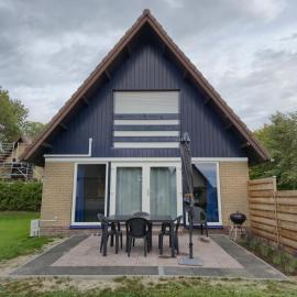 Ferienhaus mit Meerblick: Lemmer şehrinde bir otel
