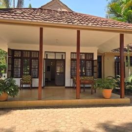 Sprunger Retreat - tulia homes