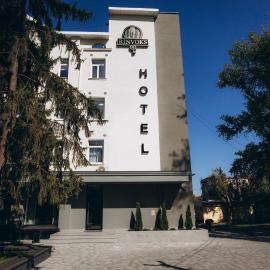 Rinvoks boutique hotel, hotelli kohteessa Krementšuk