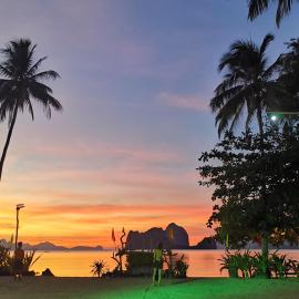 El Nido Beach Camp、Manlalecのホテル