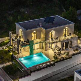 Villa Lav Lux Elegant Residence with Private Heated Pool