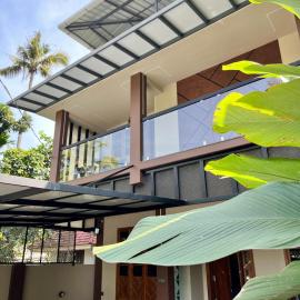 Kailynn Villa - 4BHK Retreat Near Aster & Amritha