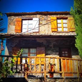 Talasnal Casa do Cascão, hotel v destinácii Lousã
