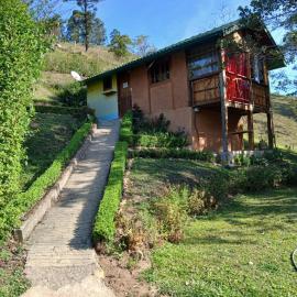 Pau a Pique Chalé, hotel in Bocaina de Minas