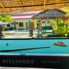 La Casa d Aitor Poolside Apartments with Wood Fired Pizza near city center – hotel w mieście Puerto Princesa