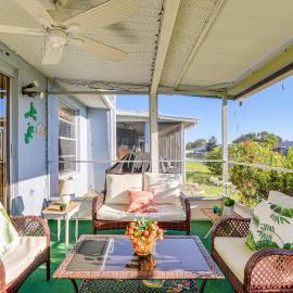 Pool Access: Condo 4 Mi to Bradenton Riverwalk!, hotel a Bradenton