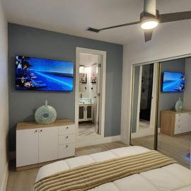 Blue Loft305