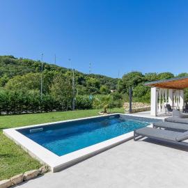 Nice Home In Mundanije