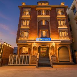 FabHotel Tipsyy Inn Suites