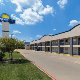 Days Inn by Wyndham Temple, מלון בטמפל