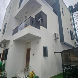 5 Bedrooms and 5 Bathrooms Luxury Duplex With Private Swimming Pool