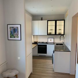 Modern studio in city center