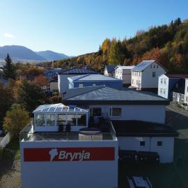 Modern and Spacious apartment in heart of Akureyri - Birta Rentals, Hotel in Akureyri