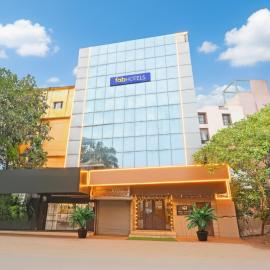 FabHotel Gulshan International - Nr Peter Cat Park Street